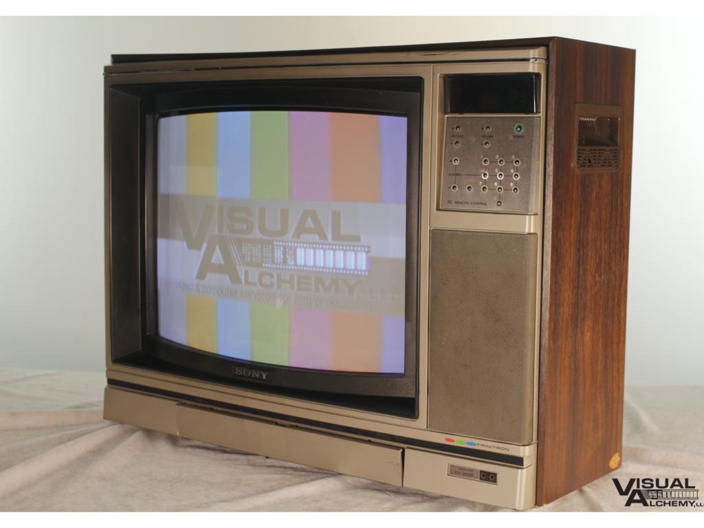 1982 19" Sony KV-1952R TV 37