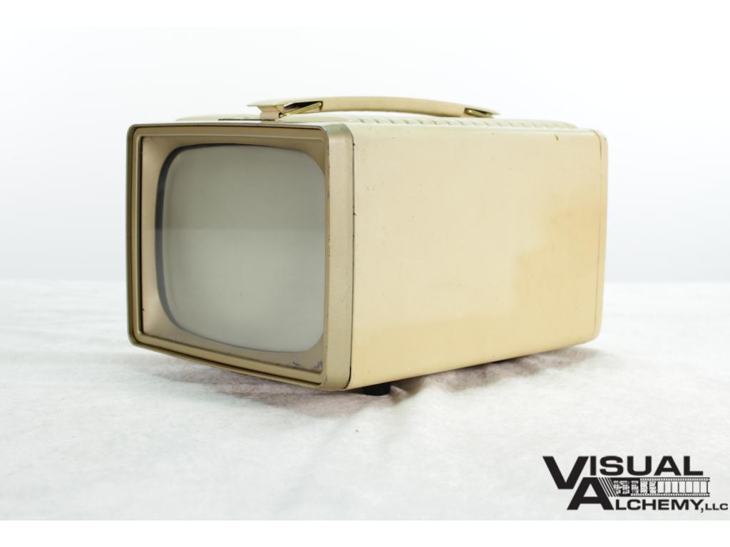 1957 8" RCA 8-PT-7034 Portable Tube TV ... 33