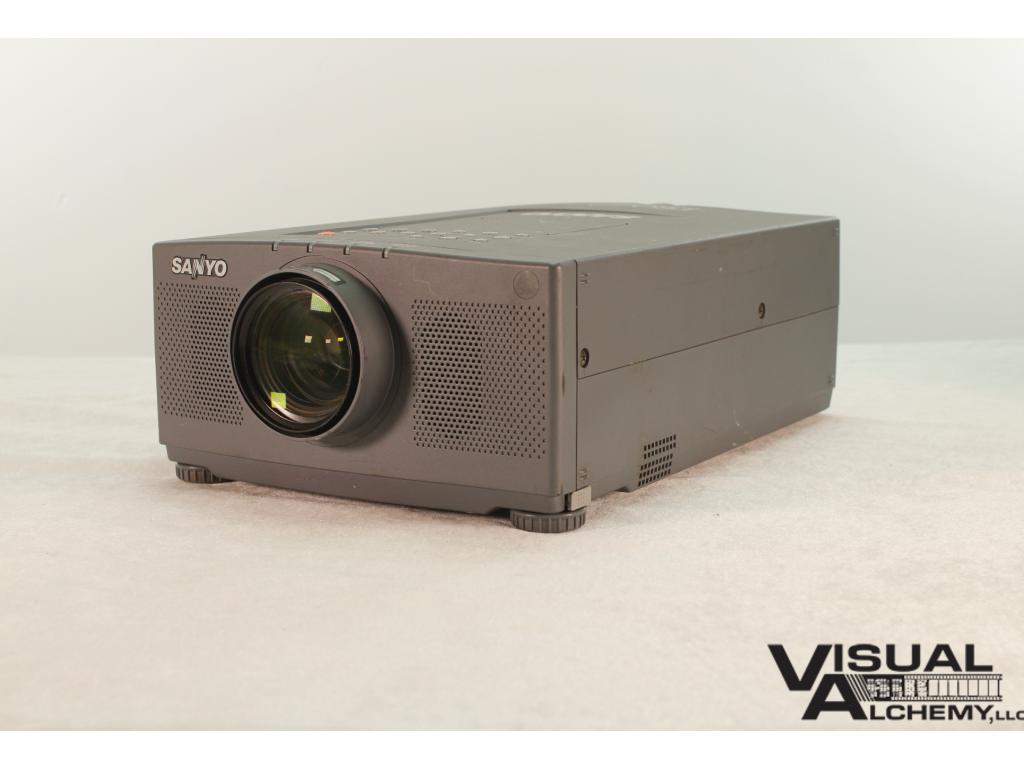 2000 Sanyo PLC-XP10NA Projector 14